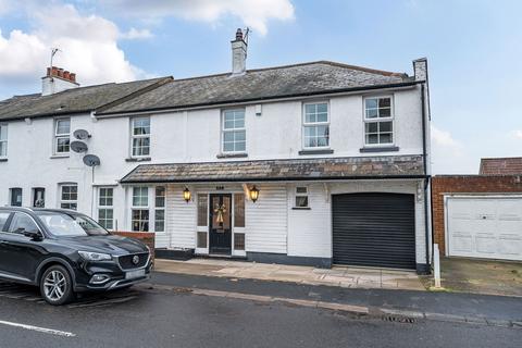 Herkomer Road, Bushey WD23