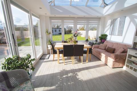 undefined, Kings Road, Basildon SS15