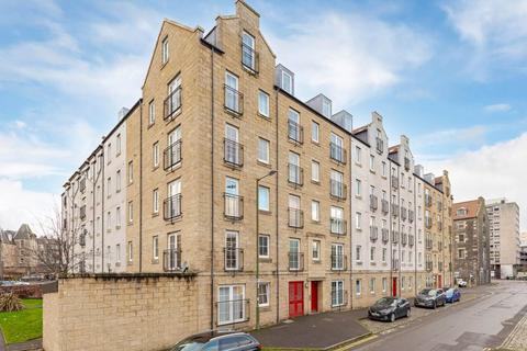 2 bedroom flat for sale, Giles Street, Edinburgh, Midlothian