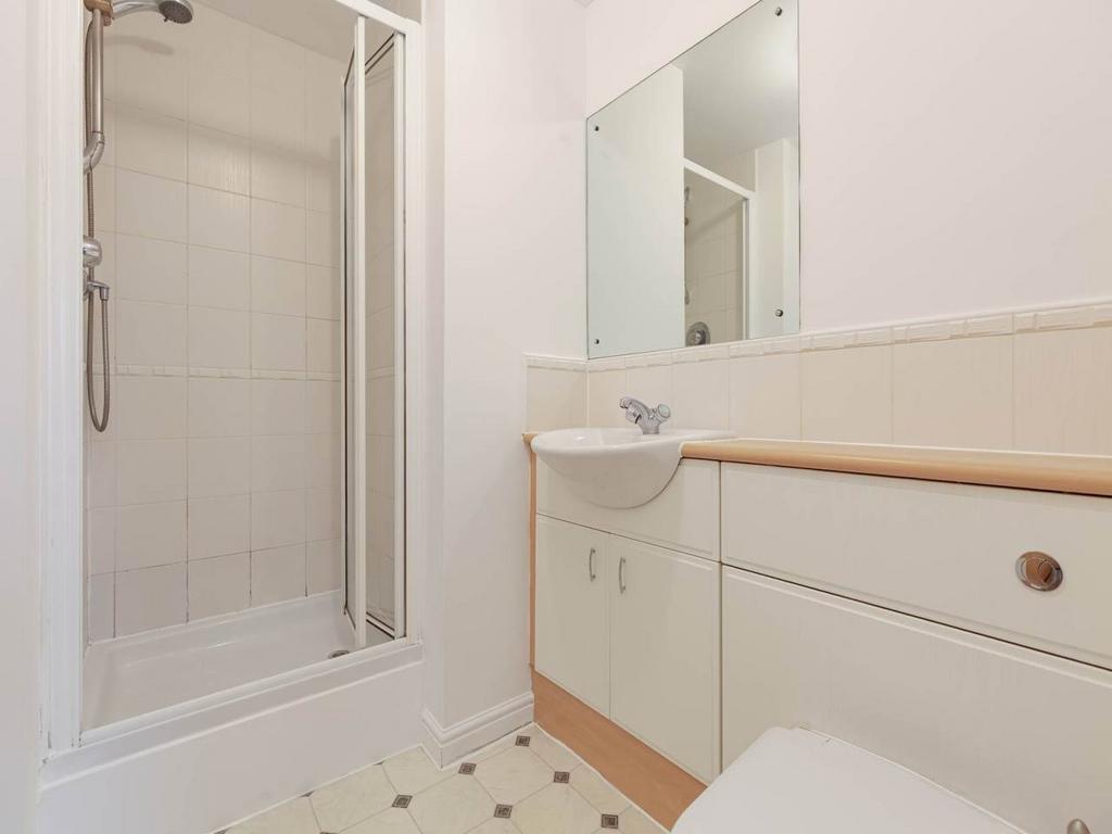 77226 Giles Street-1