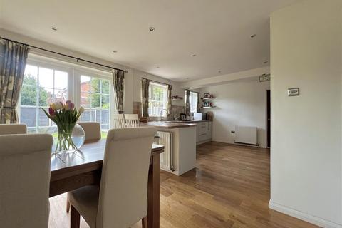 3 bedroom detached house for sale, Meadowcroft, Hagley