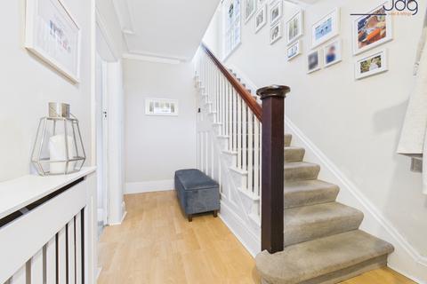 undefined, Elm Grove, Bare | Beautiful spacious home right by the Promenade
