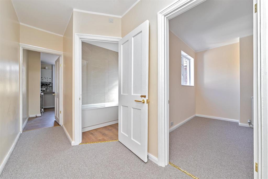 129a Hatfield Road-10.jpg