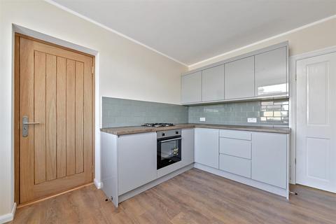 1 bedroom flat to rent, Hatfield Road, St Albans