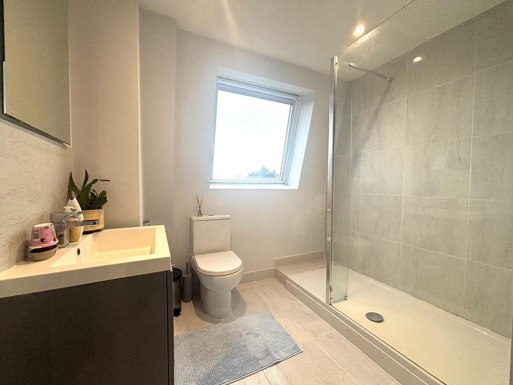 Shower Room.jpeg