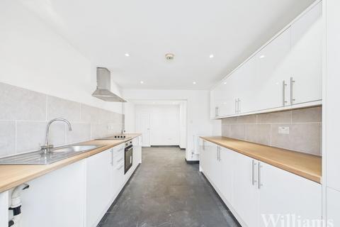 4 bedroom terraced house for sale, St. Catherines Court, Aylesbury HP19