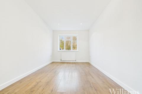 4 bedroom terraced house for sale, St. Catherines Court, Aylesbury HP19