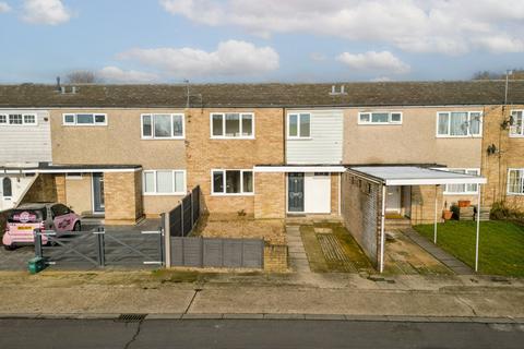 4 bedroom terraced house for sale, St. Catherines Court, Aylesbury HP19
