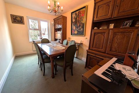 undefined, Barnet Lane, Elstree, WD6