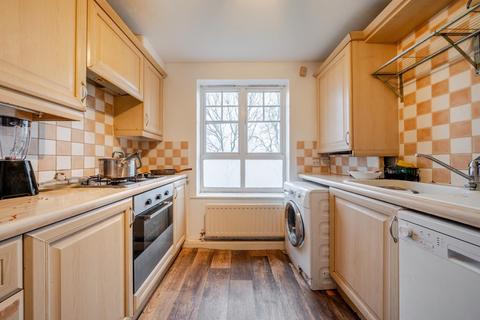 2 bedroom flat for sale, Greenhaven Drive, Thamesmead, London, SE28 8FY