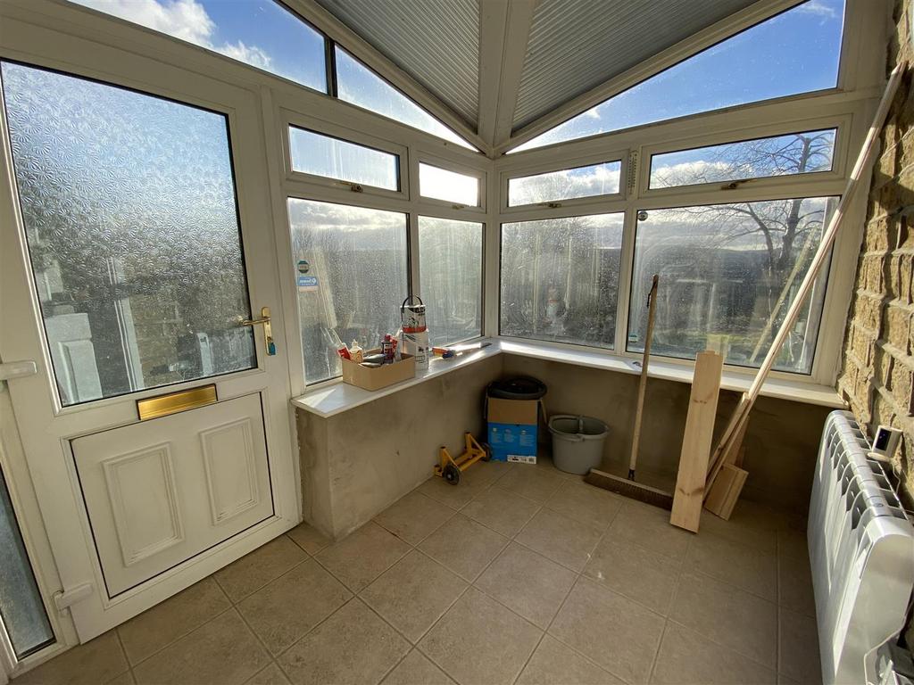 REAR ENTRANCE PORCH .jpg