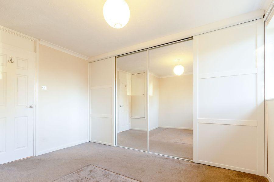 6.bedroomnew.jpg