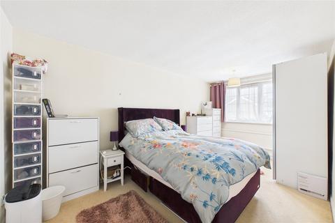 undefined, Briar Dene, Maidenhead, Berkshire, SL6