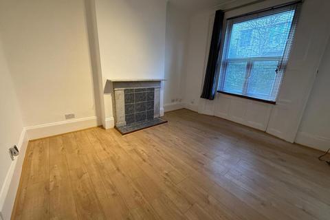 1 bedroom flat to rent, Sussex Way, London