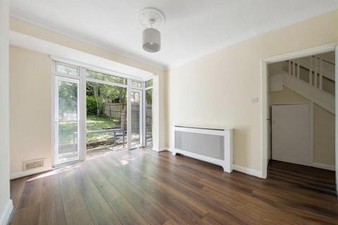 3 bedroom terraced house for sale, Clayhill Crescent, London