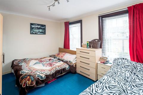 2 bedroom terraced house for sale, Spencer Road, London