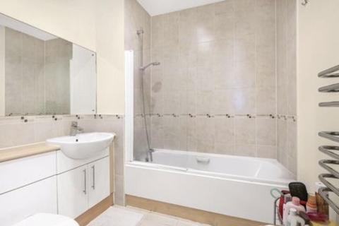 2 bedroom flat for sale, Blackwell Close, London