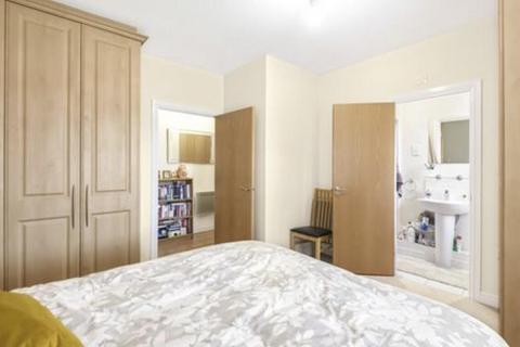 2 bedroom flat for sale, Blackwell Close, London