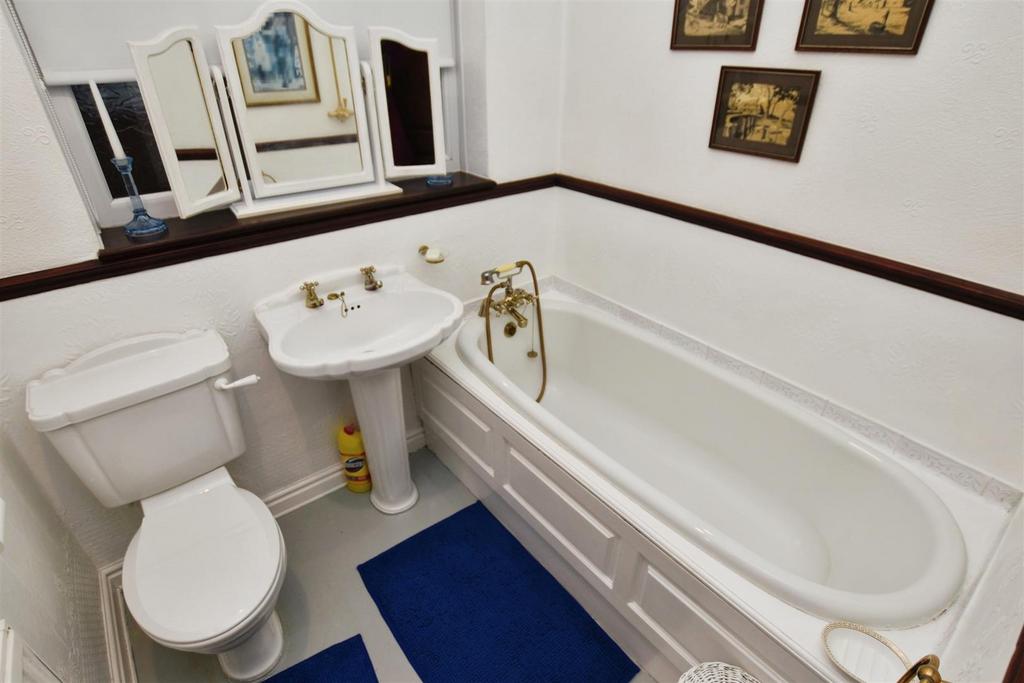 Ground Floor Bathroom