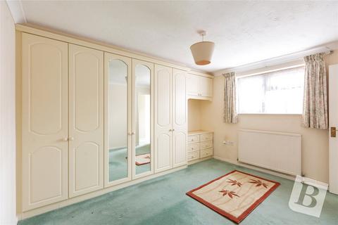 2 bedroom detached bungalow for sale, Broad Oaks, Wickford, Essex, SS12
