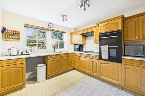 undefined, Broad Leys Road, Barnwood, Gloucester, Gloucestershire, GL4