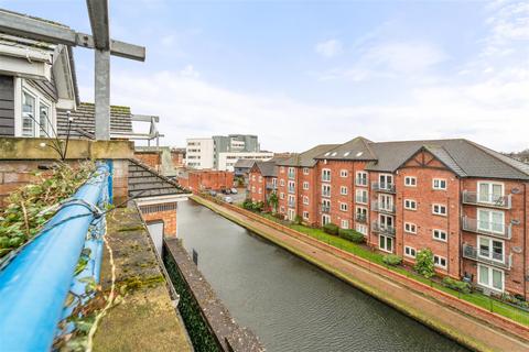 2 bedroom penthouse for sale, Penthouse Apartment, Britannia Road, Sale