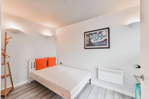 2 bedroom terraced house for sale, Hurlock Street, Islington, London, N5