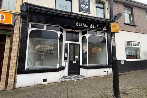 Property to rent - Penallta Road, Hengoed, CF82