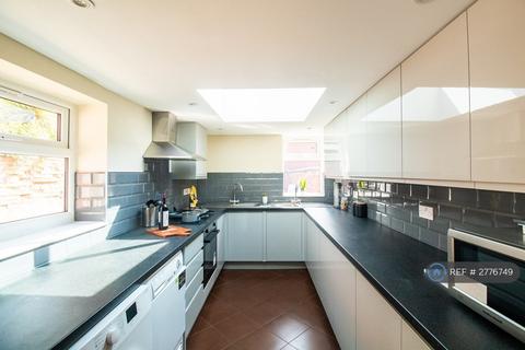 undefined, Victoria Park Road, Leicester, LE2