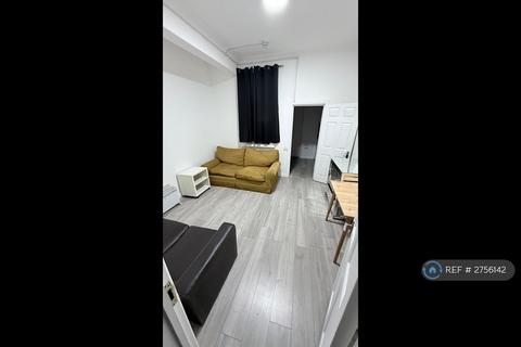 1 bedroom flat to rent, Parchmore Road, Thornton Heath, CR7