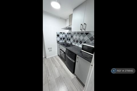 1 bedroom flat to rent, Parchmore Road, Thornton Heath, CR7