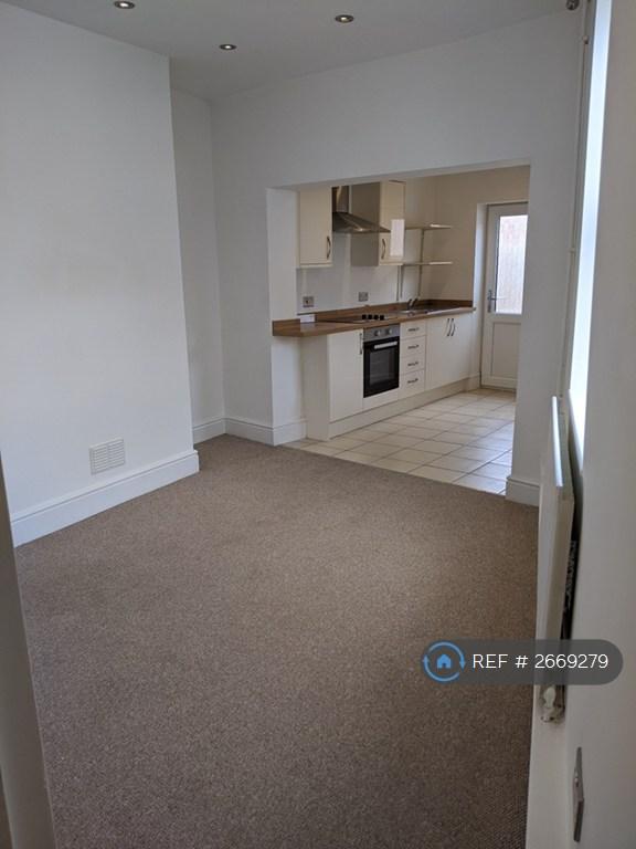 Dining/Kitchen