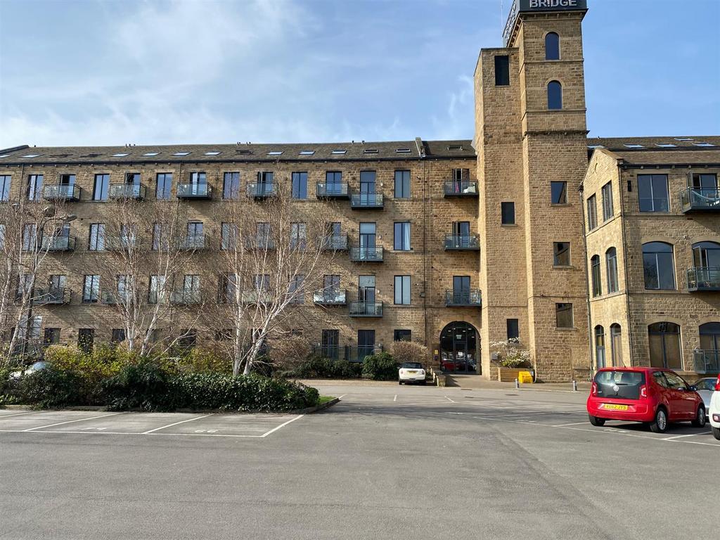 EXTERNAL 4.jpg