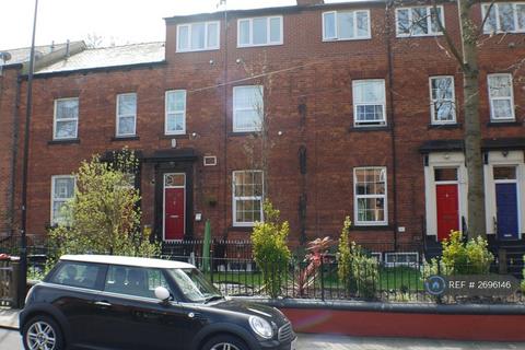 Kensington Terrace, Hyde Park, Leeds, LS6