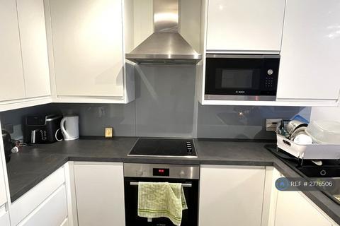 2 bedroom terraced house to rent, Mayfair Gardens, Southampton, SO15