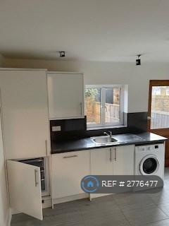 undefined, Cleveland Rd, Uxbridge, UB8