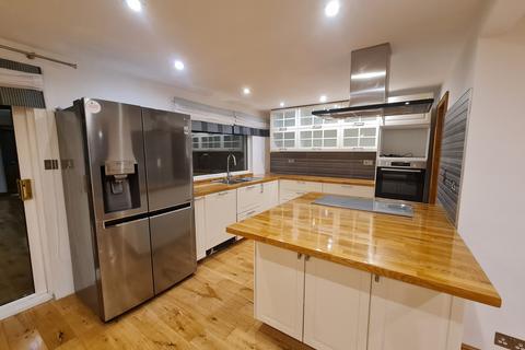 undefined, Stafford ST16
