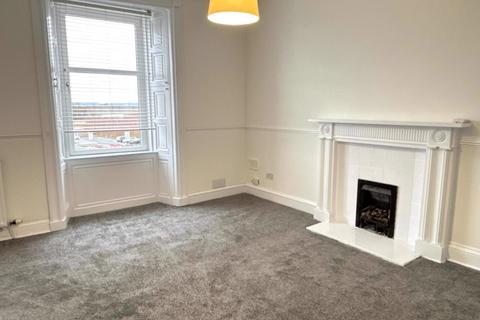 3 bedroom flat to rent, Renfrew Road, Paisley, PA3 4BJ