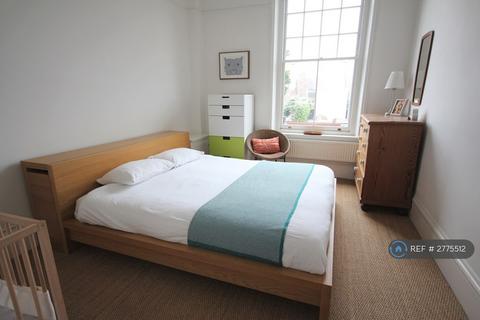 undefined, St Margarets Road, Twickenham, TW1