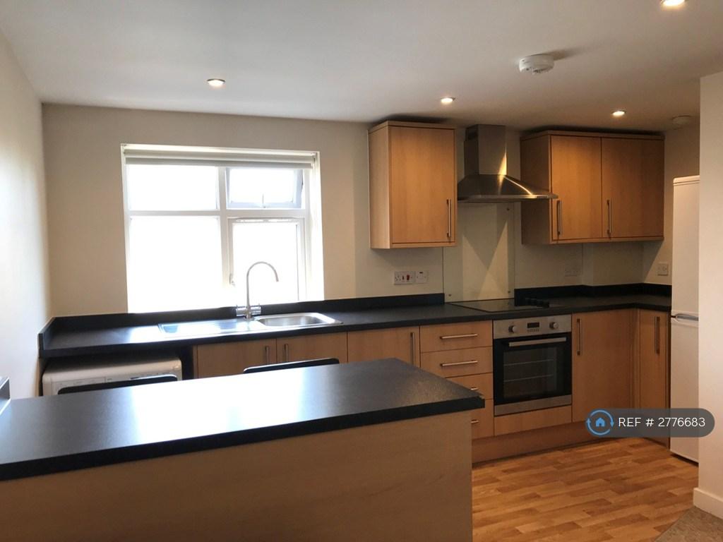 Spacious Kitchen