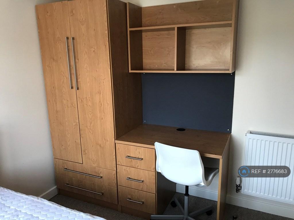 Desk Study Space And Storage