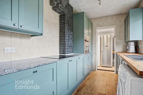 4 bedroom detached bungalow for sale, Goudhurst Close, Maidstone, ME16
