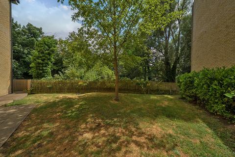undefined, Grove Road, Hitchin, SG4