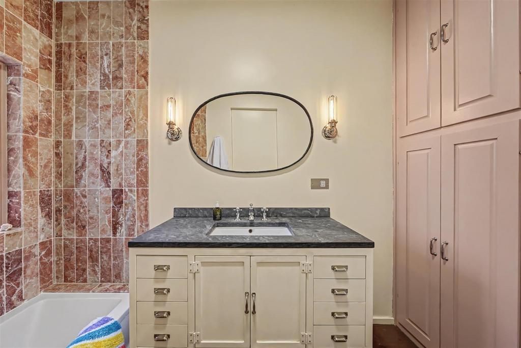 12 Randolph Crescent W9 1 BE-No Watermark-14.jpg