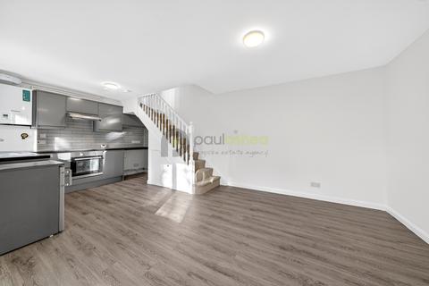 1 bedroom terraced house for sale, Wrangthorne Walk, Croydon, Surrey