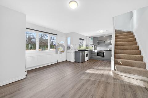 1 bedroom terraced house for sale, Wrangthorne Walk, Croydon, Surrey