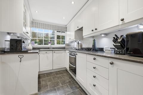 undefined, Smarts Lane, Loughton