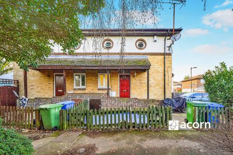 Oxley Close London SE1