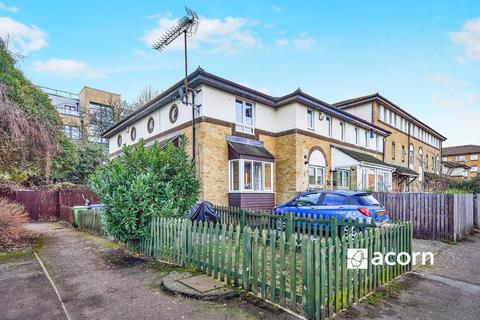 Oxley Close London SE1
