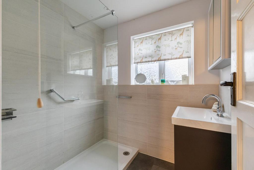 102541 37 Assisi Road-27.jpg